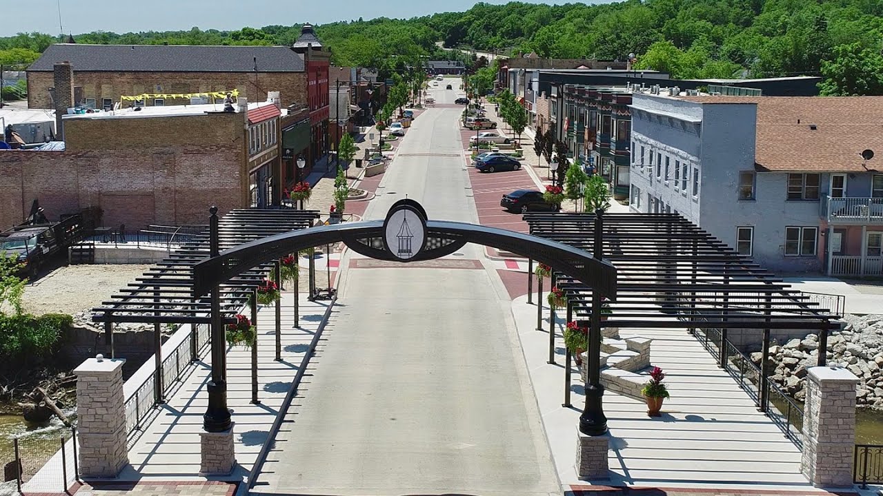 Read more about the article Sternberg Lighting: “Old Town” Algonquin Illinois