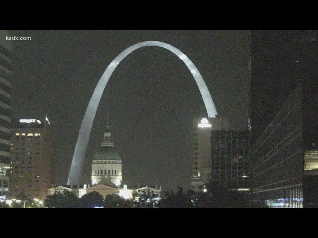 Read more about the article Arch to turn off lights during bird migration season